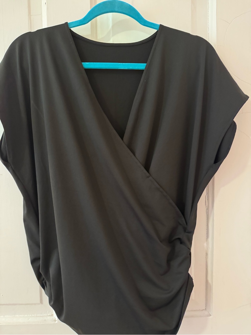 HALARA Black Draped V-Neck Short Sleeve Blouse